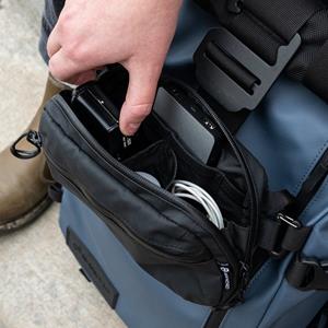 Wandrd Tech Pouch Medium