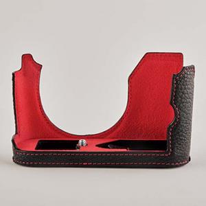 OBERWERTH TagCase Casual for Leica Q3 Black/Red
