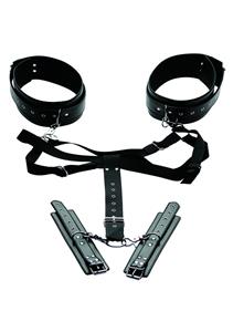 Master Series Easy Access Bondageharnas Met Hand- En Enkelboeien