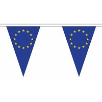 Fun & Feest Europa slinger met puntvlaggetjes 5 meter