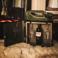 Designed by Man Jerrycan Bar - Groen - Incl. 2 Wijnglazen - Handgemaakt in Nederland - Minibar - Wijnbar