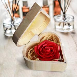 Mikamax Red Soap Rose Heart Box