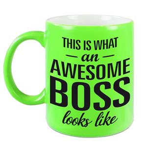 Bellatio Awesome boss cadeau mok / beker voor baas neon groen 330 ml -