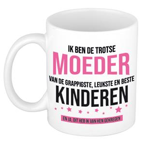 Bellatio Trotse moeder van leukste kinderen cadeau koffiemok / theebeker 300 ml -