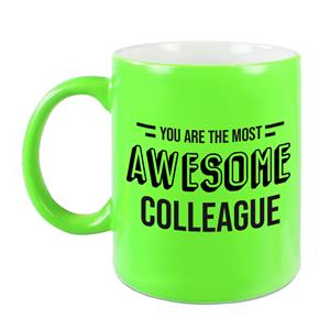 Bellatio 1x stuks collega cadeau mok / beker neon groen the most awesome colleague -