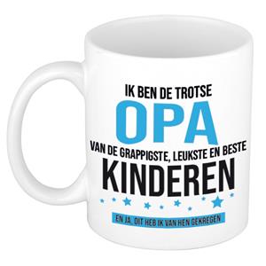 Bellatio Trotse opa van leukste kinderen cadeau koffiemok / theebeker 300 ml -