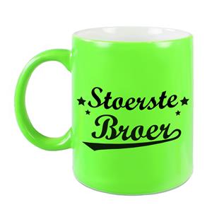 Bellatio Stoerste broer cadeau mok / beker neon groen met sterren 330 ml -