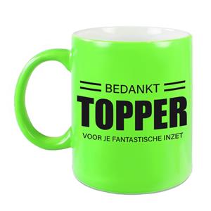 Bellatio Collega cadeau mok / beker neon groen bedankt topper voor je fantastische inzet afscheid/pensioen -