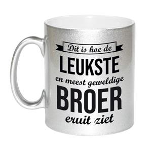 Bellatio Zilveren leukste en meest geweldige broer cadeau koffiemok / theebeker 330 ml -