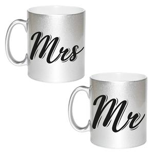 Bellatio Zilveren Mr en Mrs cadeau mok / beker voor koppels 330 ml -