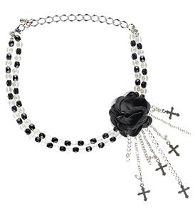 Mooie gothic ketting met zwarte roos