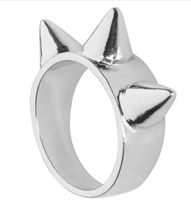 Zilveren ring met 3 spikes voor party pakken