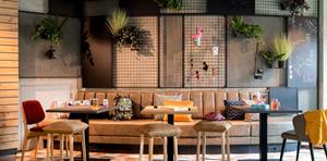 Travelcircus Moxy the Hague