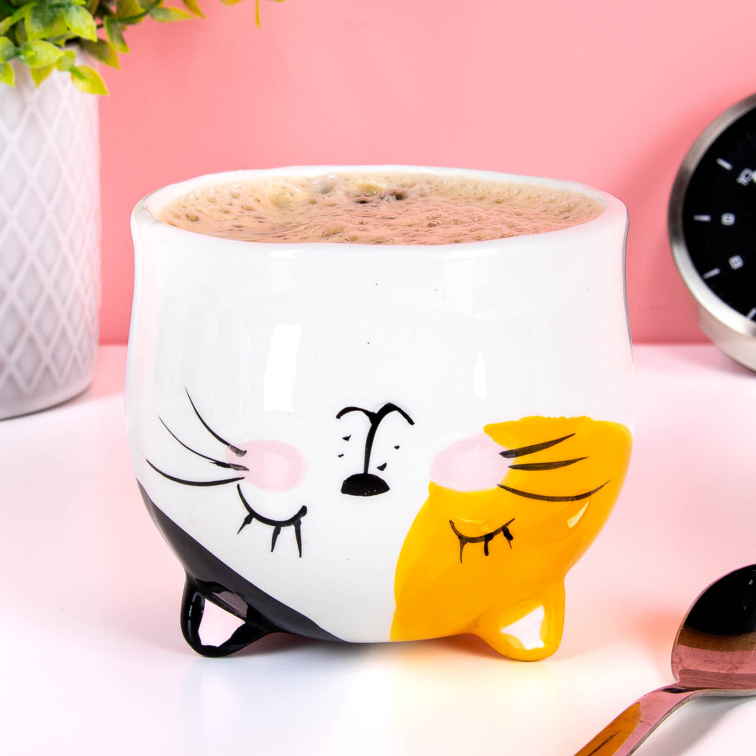 Winkee Ondersteboven kat mok