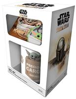starwars The Mandalorian Geschenkset Yoda Baby 3-teilig Tasse, Untersetzer, Schlüsselanhänger, in Geschenkverpackung. 152 x 101,5 cm - STAR WARS