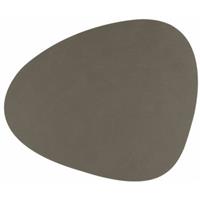 LIND DNA Tischset Leder Nupo Militärgrün 37 x 44 cm