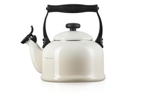 Le Creuset Wasserkessel Tradition Meringue 2,1 Liter