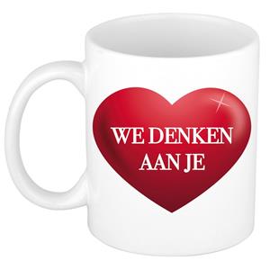 We Denken Aan Je Cadeau Koffiemok / Theebeker Wit - 300 Ml - Keramiek - Cadeau Beker / Beterschap Wensen