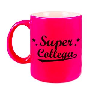Super Collega Tekst Cadeau Mok / Beker - Neon Roze - 330 Ml - Bedankt Cadeautje / Afscheidscadeau
