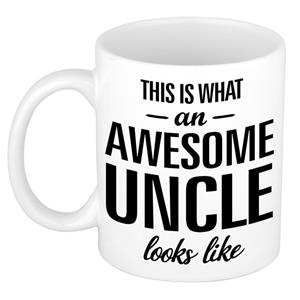 This Is What An Awesome Uncle Looks Like Cadeau Mok / Beker - 300 Ml - Verjaardag - Kado Mok / Beker