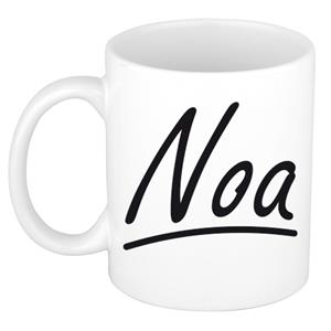 Bellatio Noa naam cadeau mok / beker sierlijke letters - Cadeau collega/ moederdag/ verjaardag of persoonlijke voornaam mok werknemers