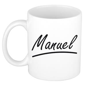 Bellatio Manuel naam cadeau mok / beker met sierlijke letters - Cadeau collega/ vaderdag/ verjaardag of persoonlijke voornaam mok werknemers