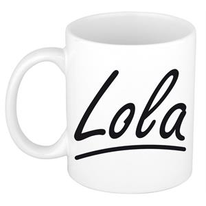 Bellatio Lola naam cadeau mok / beker sierlijke letters - Cadeau collega/ moederdag/ verjaardag of persoonlijke voornaam mok werknemers