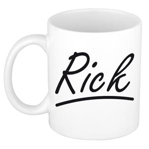 Bellatio Rick naam cadeau mok / beker met sierlijke letters - Cadeau collega/ vaderdag/ verjaardag of persoonlijke voornaam mok werknemers