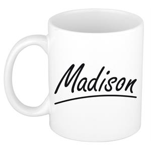 Bellatio Madison naam cadeau mok / beker sierlijke letters - Cadeau collega/ moederdag/ verjaardag of persoonlijke voornaam mok werknemers