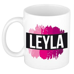 Bellatio Leyla naam cadeau mok / beker met roze verfstrepen - Cadeau collega/ moederdag/ verjaardag of als persoonlijke mok werknemers