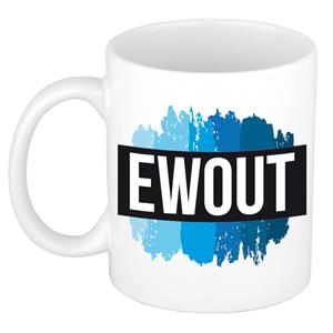 Bellatio Ewout naam cadeau mok / beker met verfstrepen - Cadeau collega/ vaderdag/ verjaardag of als persoonlijke mok werknemers