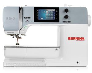 Bernina Näh- und Stickmaschine B 540, inklusive Kniehebel und Anschiebetisch