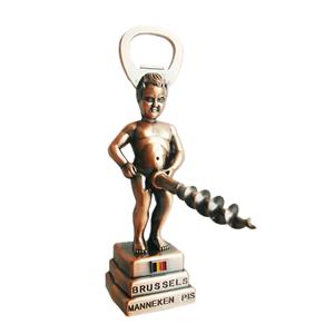 Merkloos Manneke Pis flesopener/kurkentrekker - wijnflessen openener - brons - 13 cm - metaal -