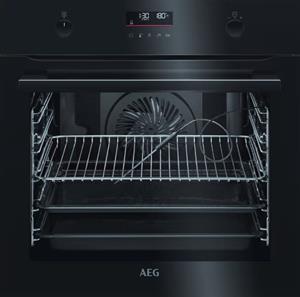 AEG 7000 SenseCook Heteluchtoven met pyrolysereiniging BPE546060B