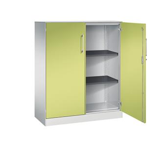 C+P Vleugeldeurkast ASISTO, hoogte 1292 mm, breedte 1000 mm, 2 legborden, lichtgrijs/felgroen