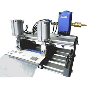 Ratioform Tafelnietmachine, pneumatisch, met contactbediening voor nietjes van 6 - 8 mm