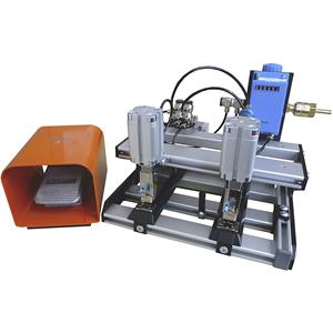 Ratioform Tafelnietmachine, pneumatisch, met voetbediening voor nietjes van 6 - 8 mm