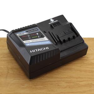 Hitachi UC36YRSL 14,4V-18V-36V Li-Ion acculader (DIS)