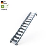 Trebado Außentreppe 12 Stufen bis Höhe 260 cm, 80 - 120 cm [120 cm beidseitiges Geländer ST 3 (31 / 9 mm schmal)]