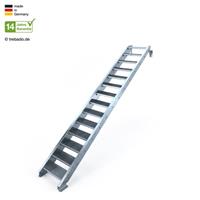 Trebado Außentreppe 14 Stufen bis Höhe 300 cm, 80 - 120 cm [70 cm beidseitiges Geländer ST 3 (31 / 9 mm schmal)]