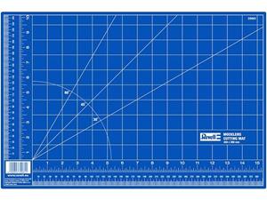 revell Schneideunterlage 39056small