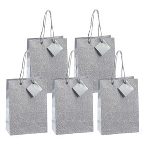 Cepewa Set van 8x stuks luxe papieren giftbags/cadeau tasjes zilver met glitters 17 x 23 x 9 cm -