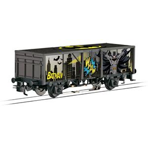 044826  Start Up - goederenwagen Batman