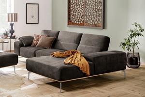 W.Schillig Ecksofa run, mit elegantem Holzsockel, Füße in Chrom glänzend, Breite 319 cm