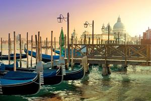 Papermoon Fototapete "Venedig Boote"