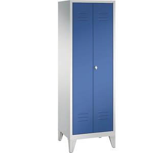 C+P CLASSIC Garderobenschrank mit Füßen, 4 Fachböden, Kleiderstange, Abteile 2 x 300 mm, lichtgrau / enzianblau