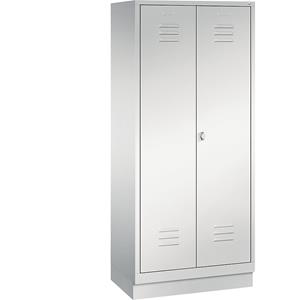 C+P CLASSIC Garderobenschrank mit Sockel, 4 Fachböden, Kleiderstange, Abteile 2 x 400 mm, lichtgrau