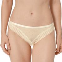 Triumph Tempting Tulle Tai 