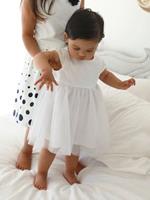 Feestelijke jurk met tule voor baby wit