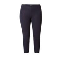 Base Level Curvy Caprilegging AUDREY